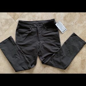 Men’s lululemon ABC Pant Classic 34”L NWT 🍋🍋